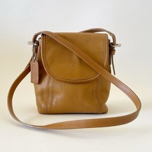 Coach Bag Soho 4108 Leather Crossbody Flap Satchel Vintage Classic Minimal Tan